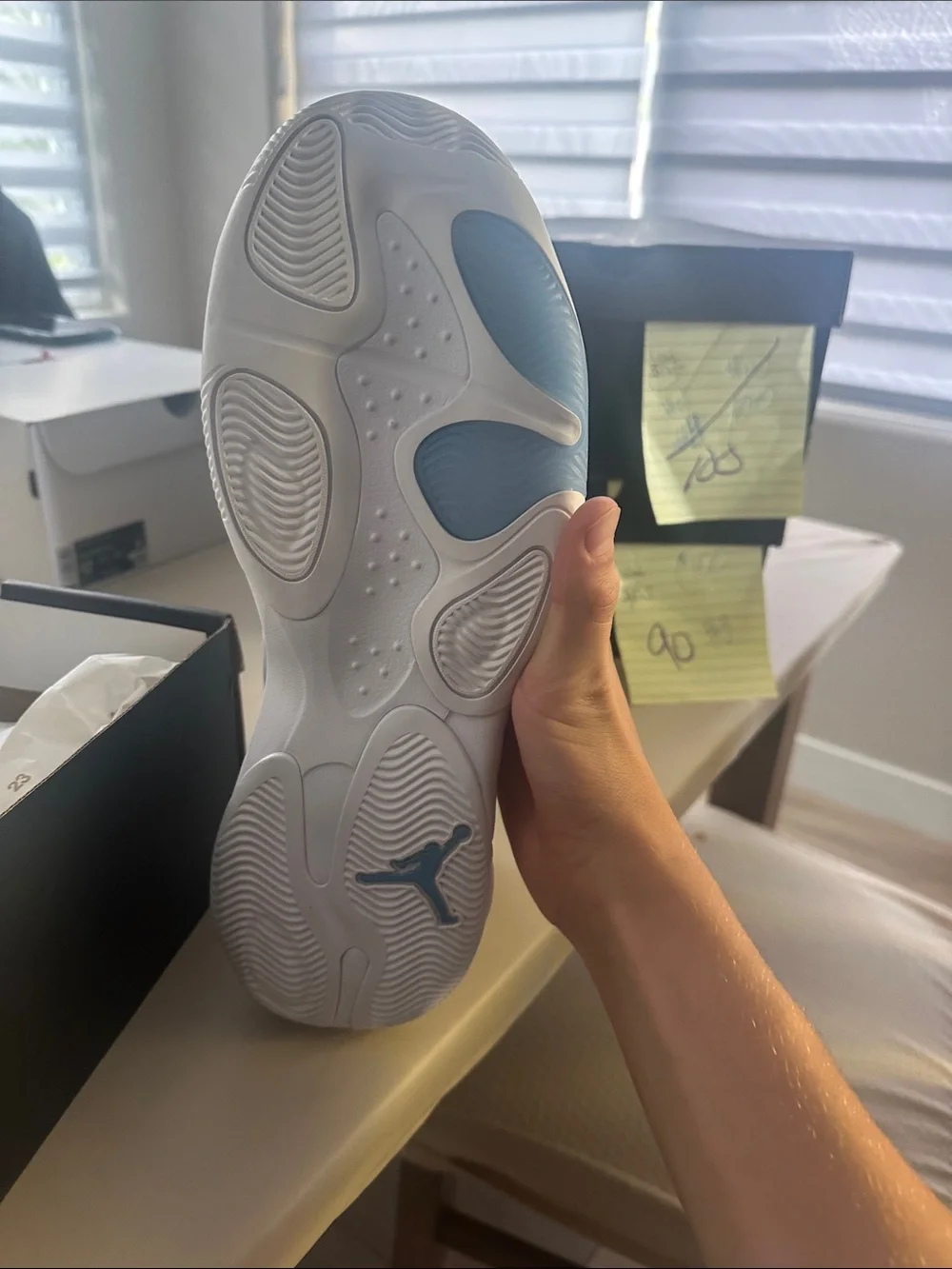 Jordan max aura 4